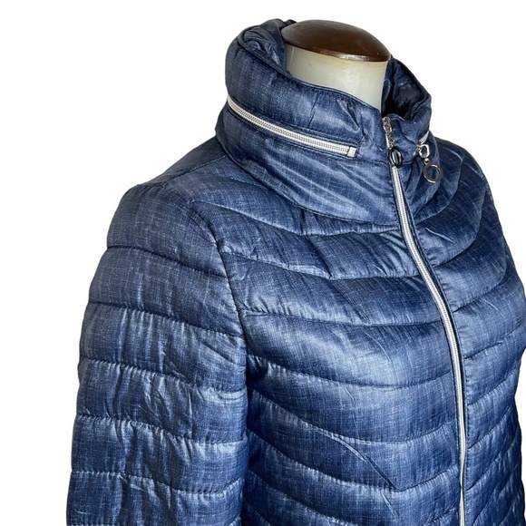 BLUE Puffer Coat💙🤍 - Picture 5 of 16